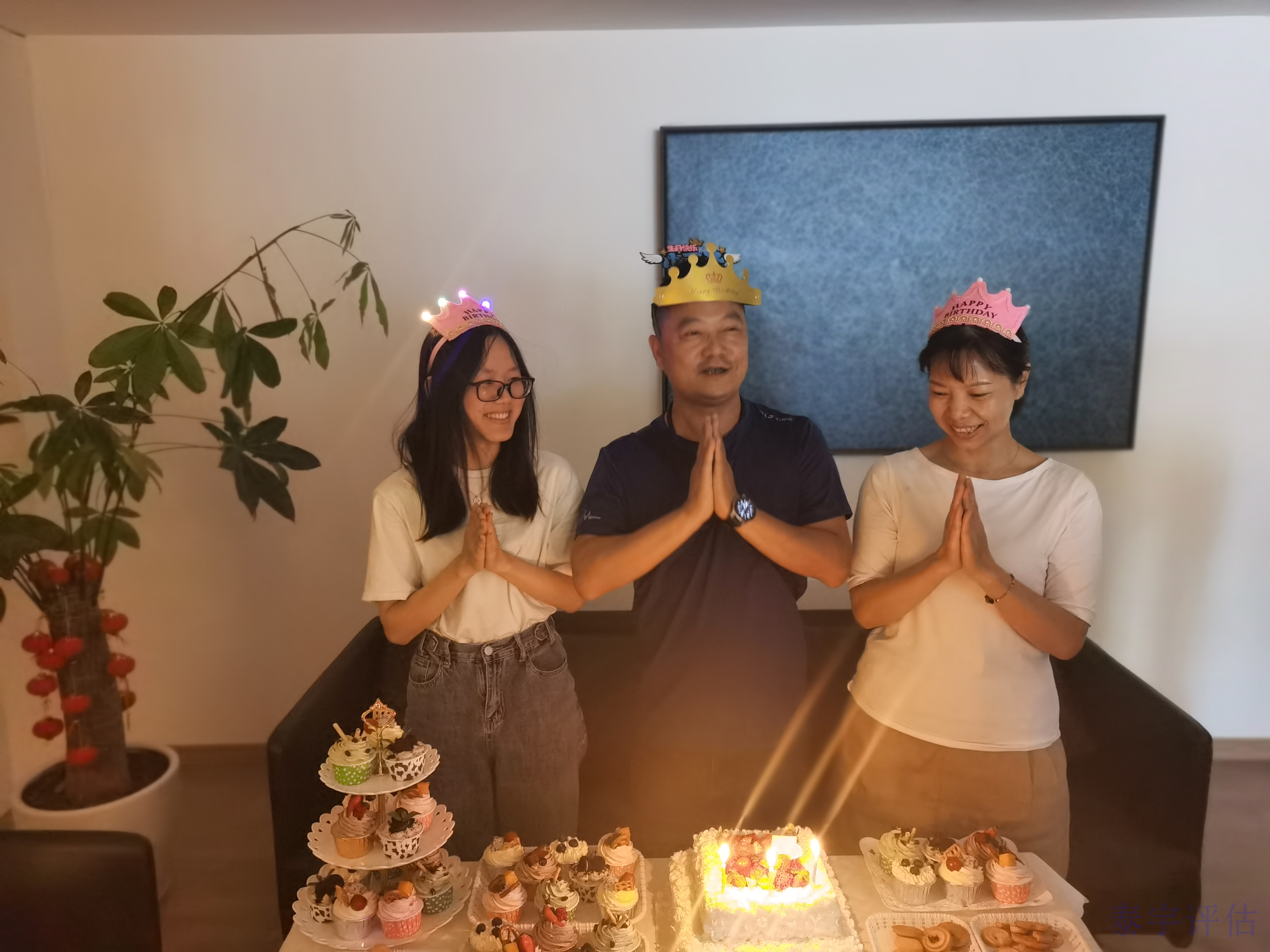 9de1095d6fe2b8371d57d68f24b94f4